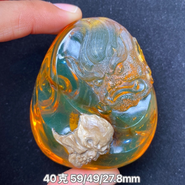 【小伊琥珀】40克黄茶绿膜变色龙「大黑天」