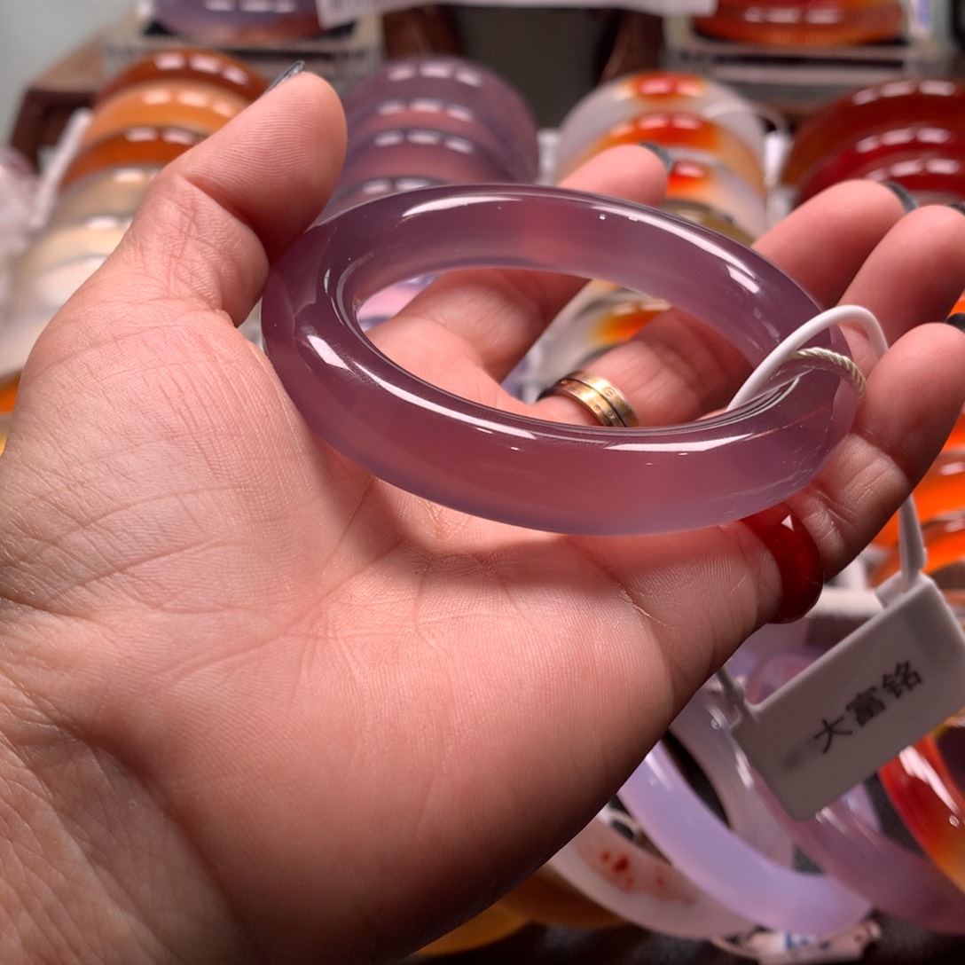 玛瑙/玉髓手镯未镶嵌