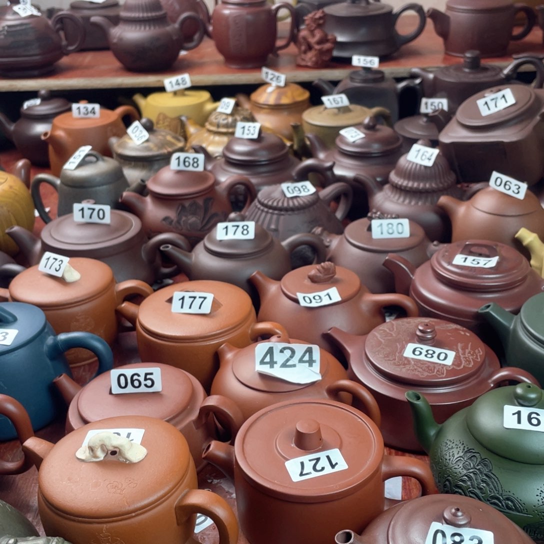 宜兴紫砂壶微瑕疵