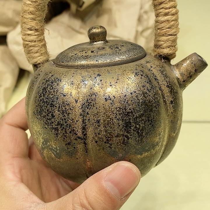 茶具瓷器如图所示