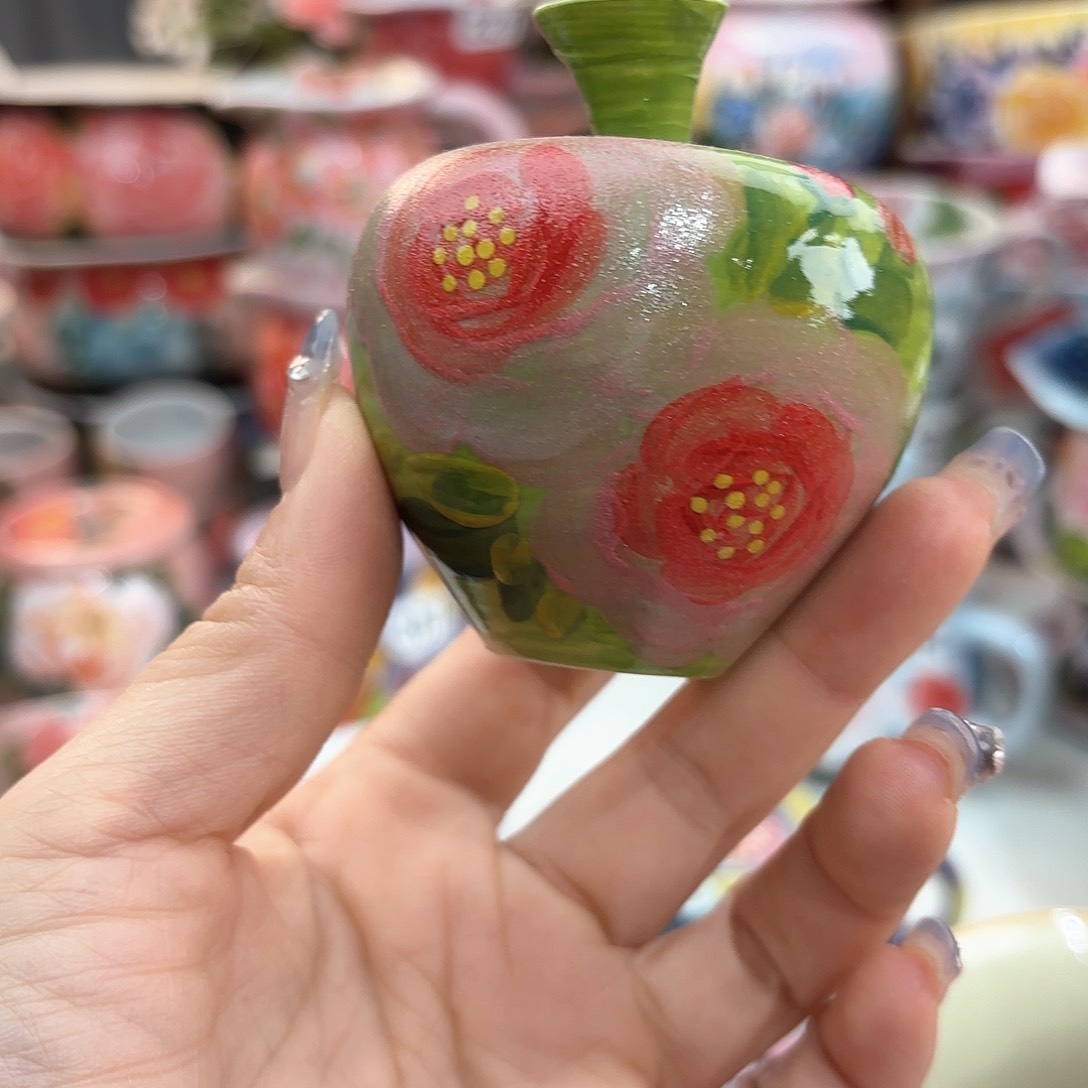 瓷片在这个社会也能找到这样温暖