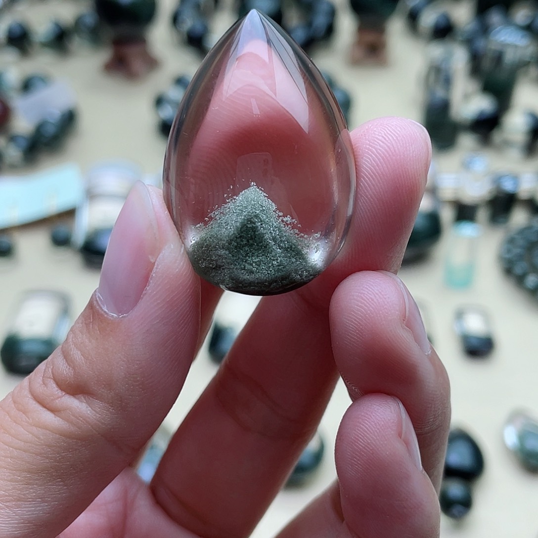 水晶颈饰未镶嵌绿幽灵金字塔吊坠