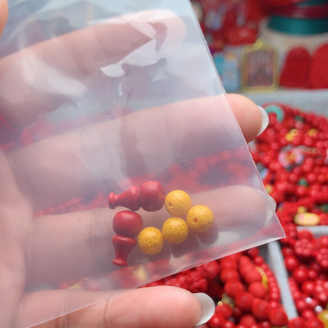天然辰砂工艺品朱砂手绳两个