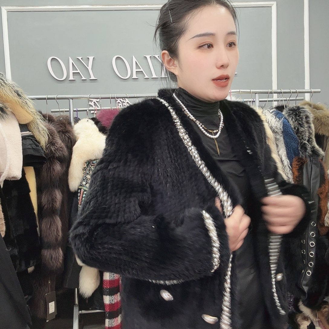 姚小妖家高端皮草