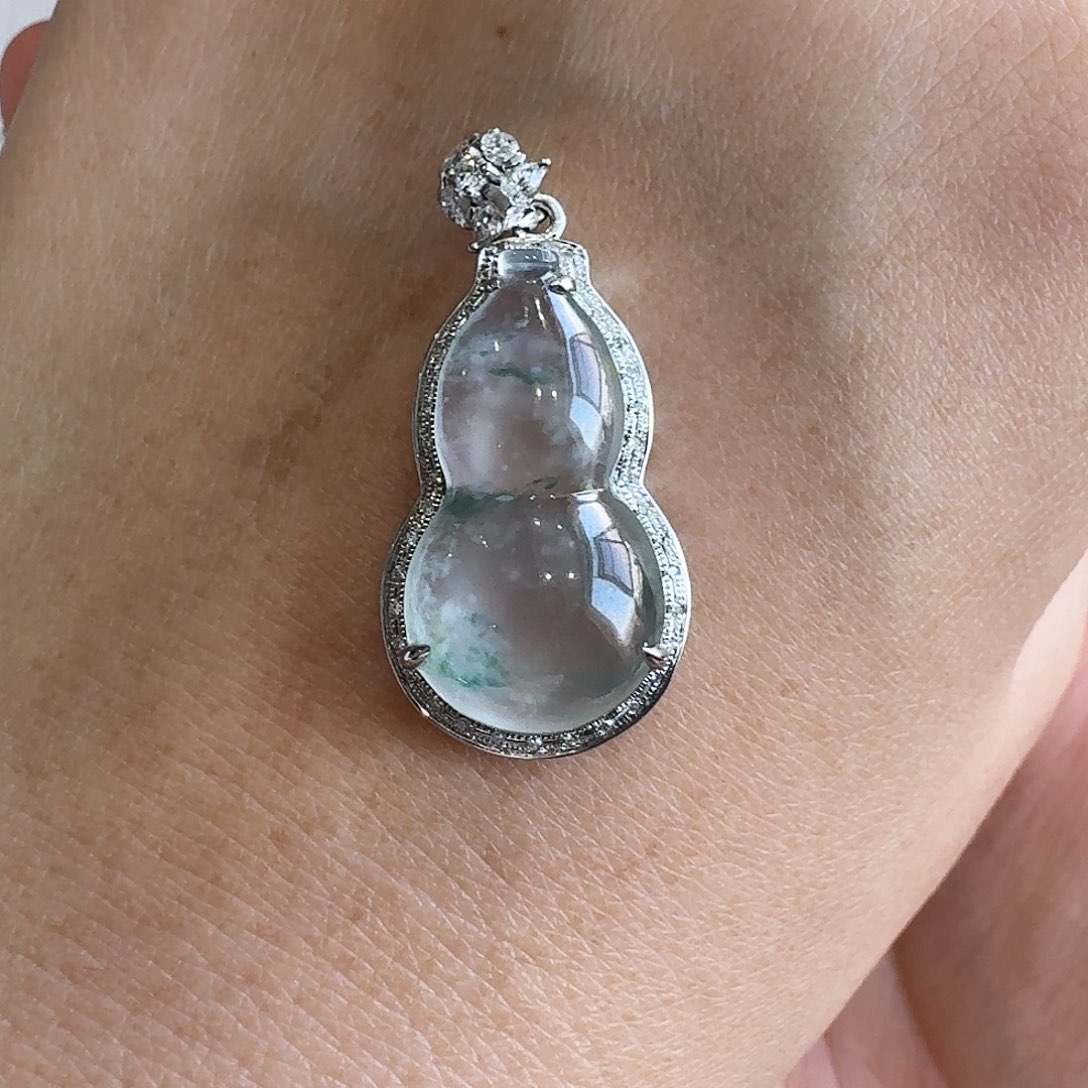 翡翠颈饰18K金镶嵌葫芦