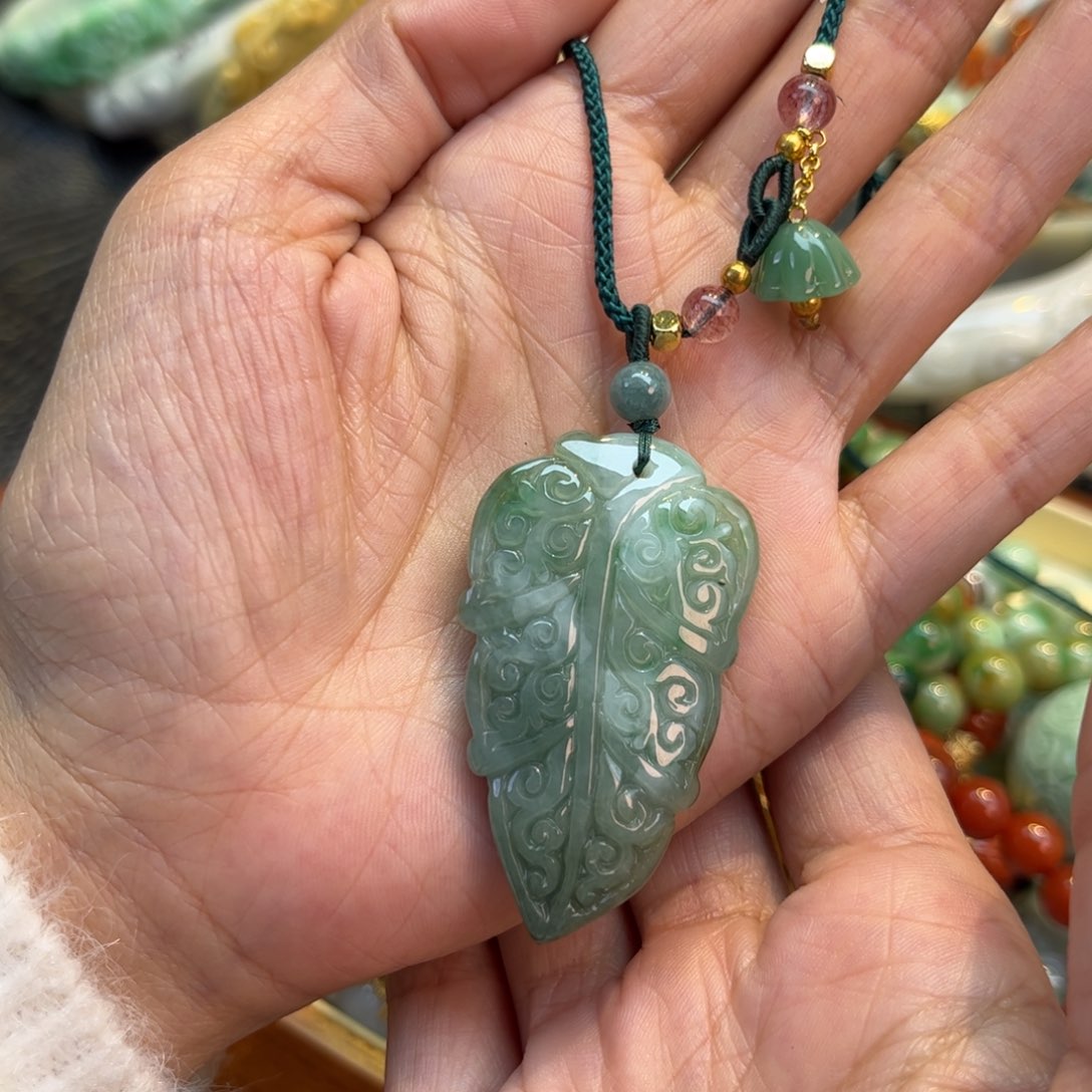 翡翠颈饰未镶嵌待编款