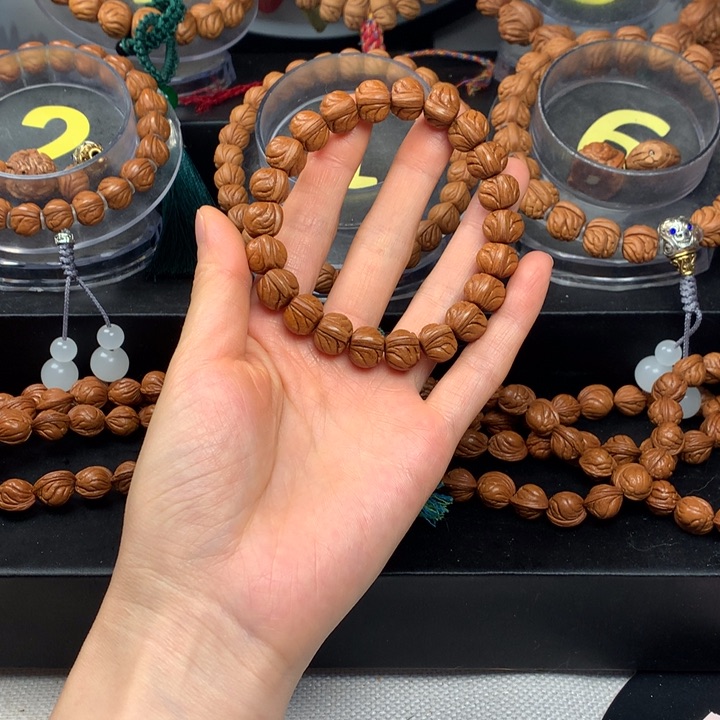 桃核吊坠1.2尺寸野生玉龙脊单圈