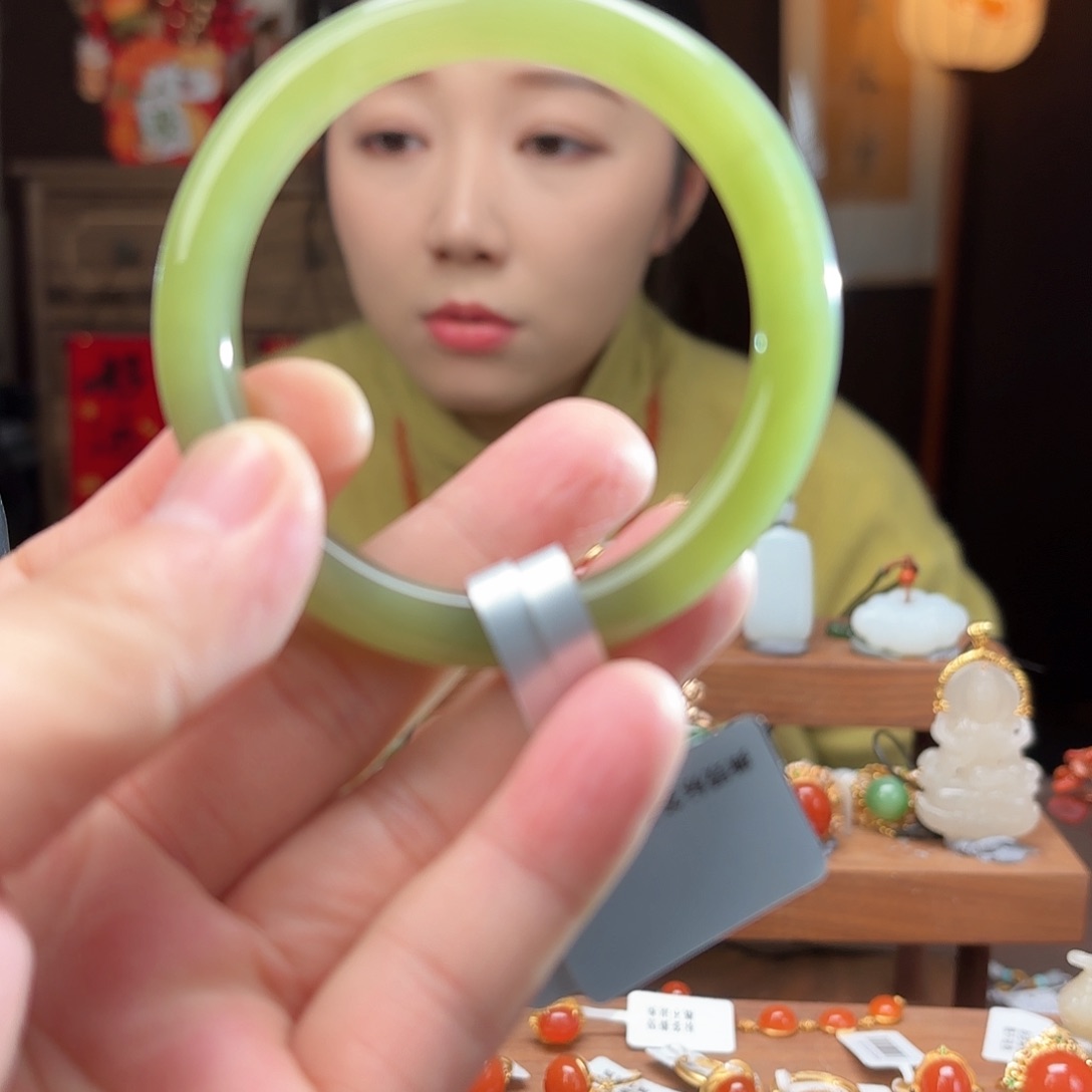 和田玉手镯未镶嵌ee9手镯54mm