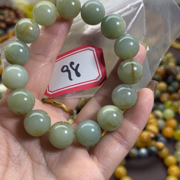 蛇纹石玉未镶嵌手链