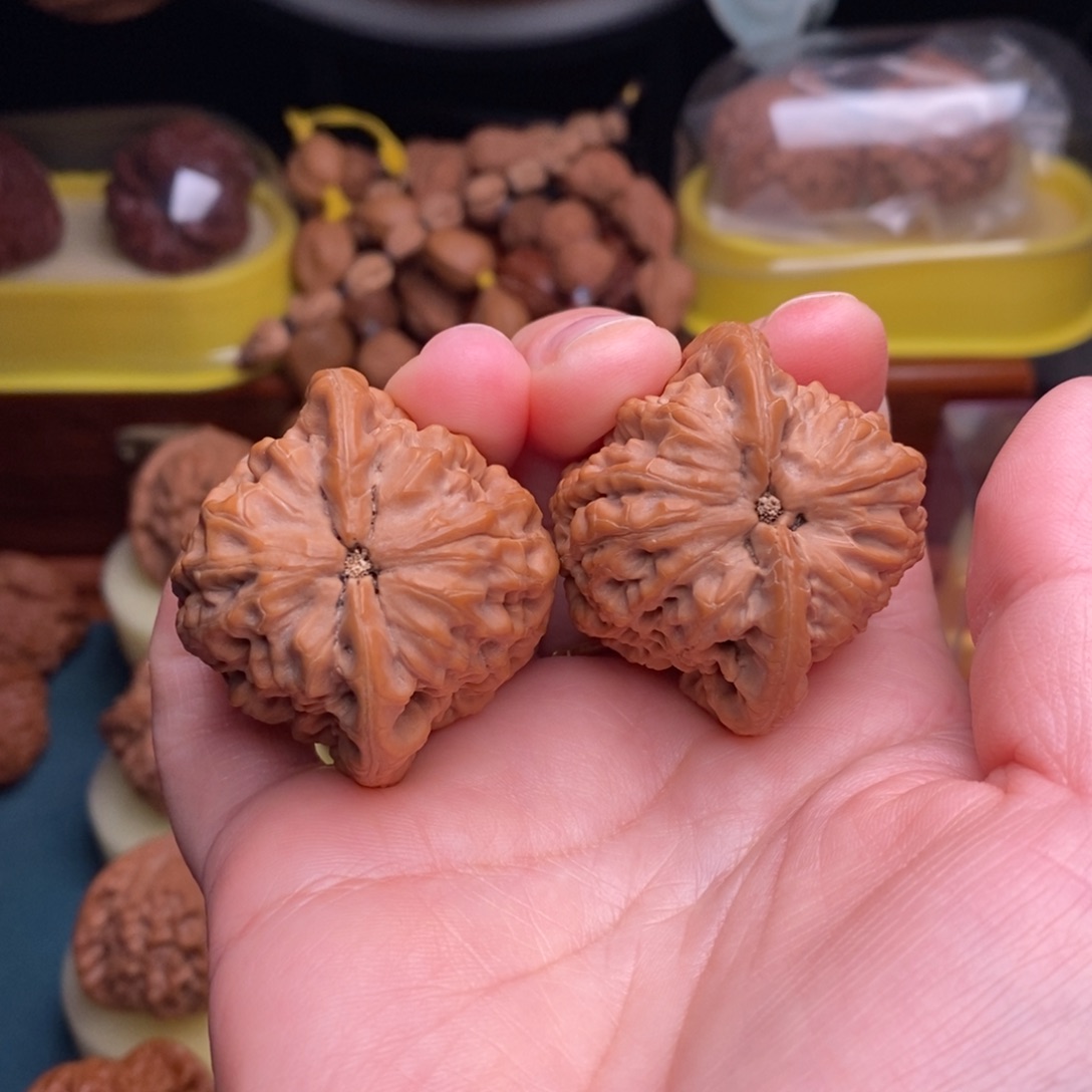 吊坠文玩核桃42金公子