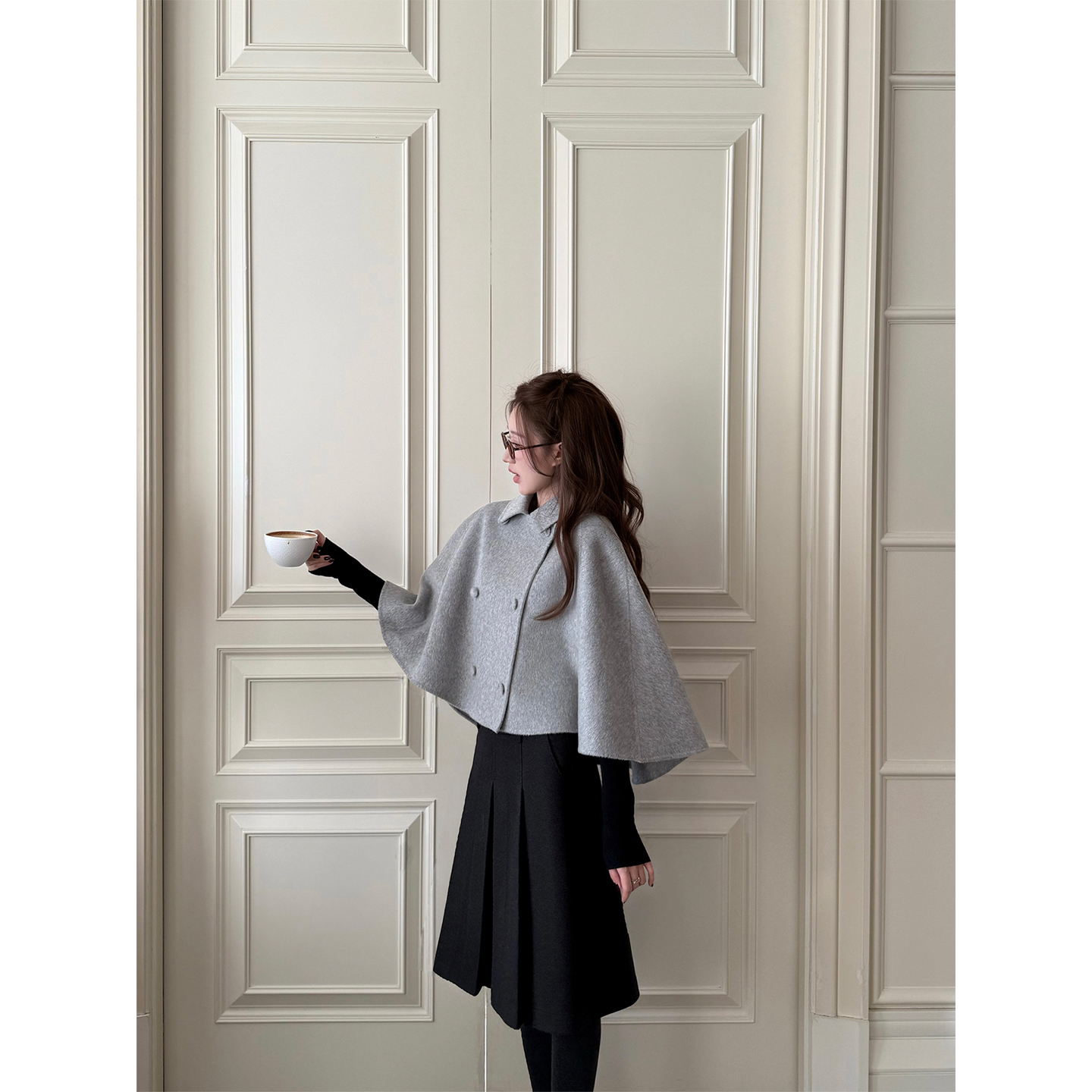 薛千千Meyes「古堡千金」灰色双面呢斗篷大衣短款冬季毛领羊毛外套