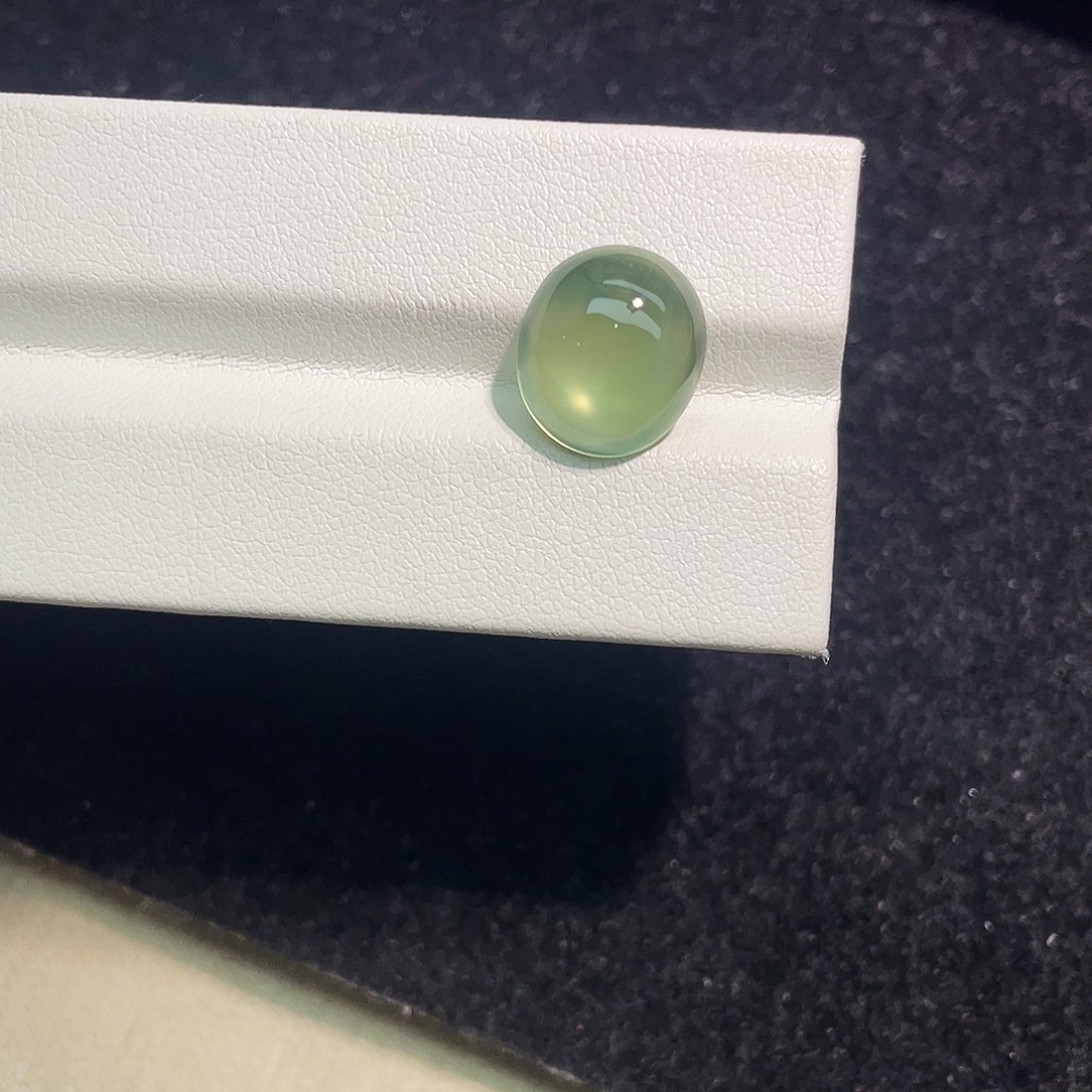 葡萄石未镶嵌裸石5.6ct