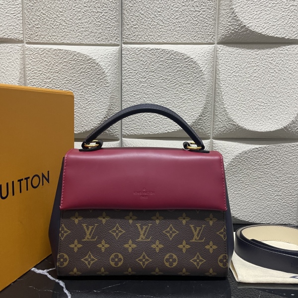 95新/路易威登/包包/市场价18500/250528CZ0027