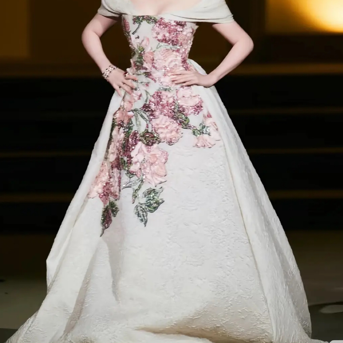 直播礼服拍129 139 149 159