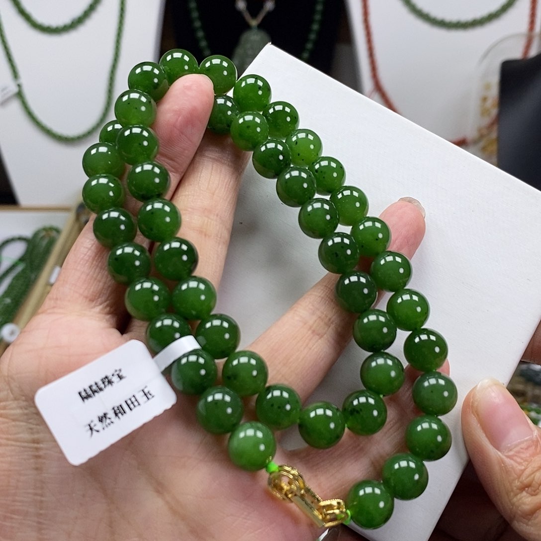 和田玉（碧玉）颈饰未镶嵌10mm阳绿妈妈链