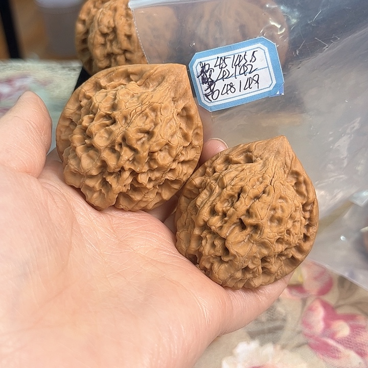 文玩核桃把件官帽