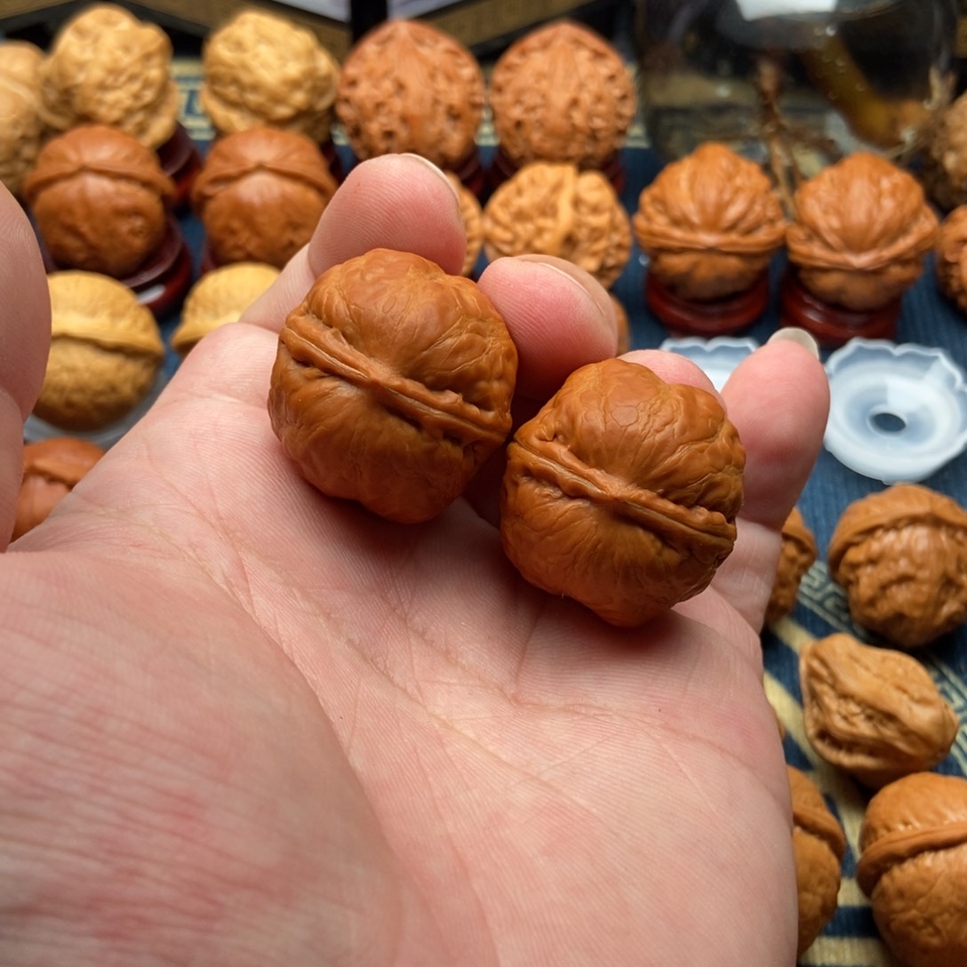 文玩核桃把件时*村水晶蟾