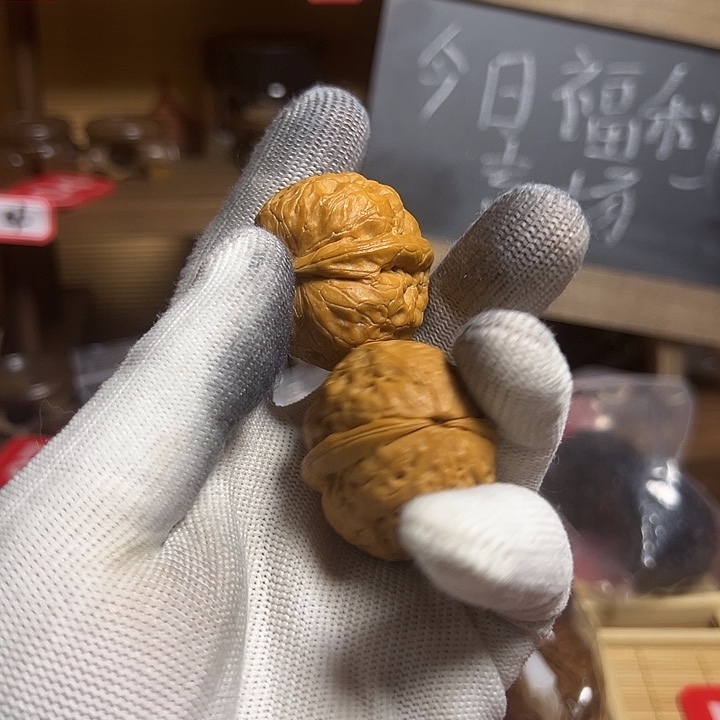 M***a文玩核桃吊坠一刀