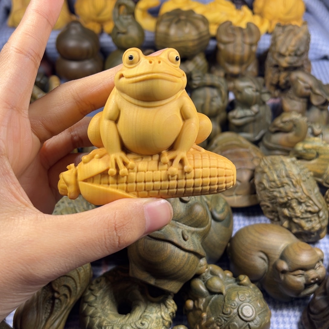 清***月绿檀呱呱来财 黄杨木