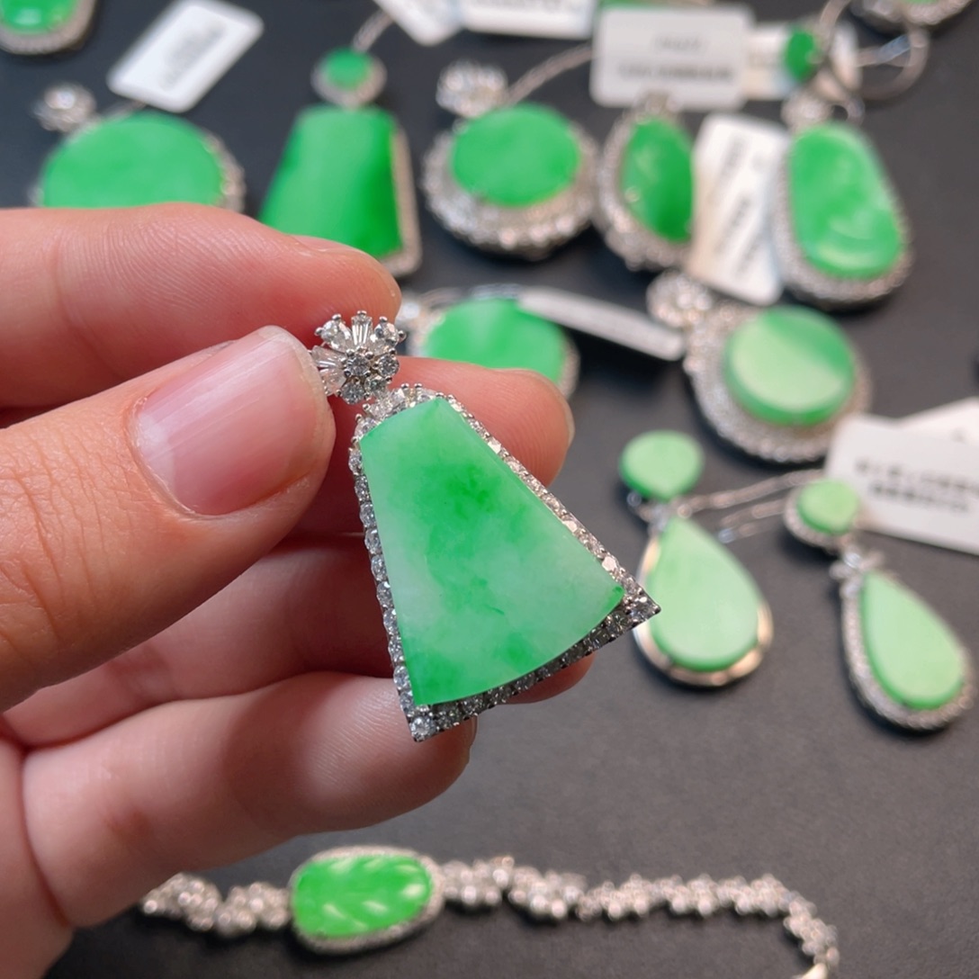 翡翠吊坠(不含链)银S925镶嵌