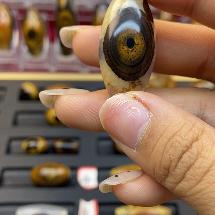 玛瑙/玉髓颈饰未镶嵌玖*