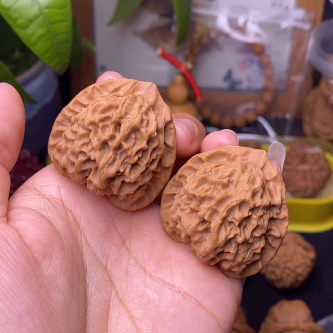 文玩核桃把件39玄月