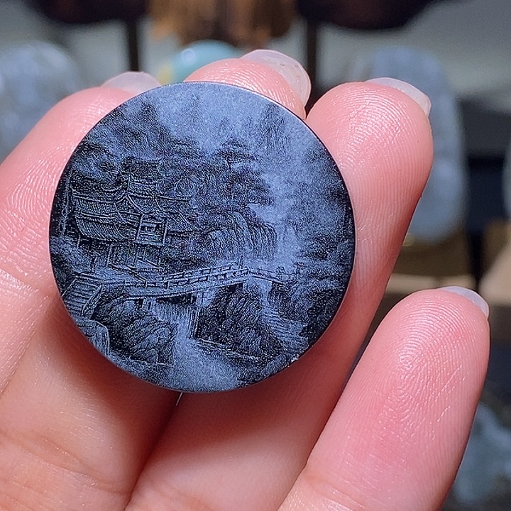 定制翡翠未镶嵌天然乌鸡翡翠