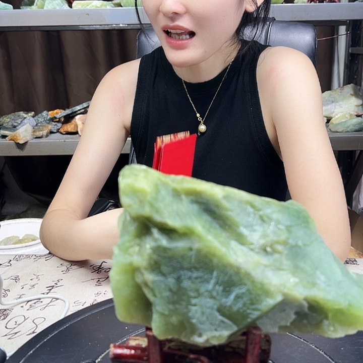 用***8蛇纹石玉未镶嵌珠宝奇石14