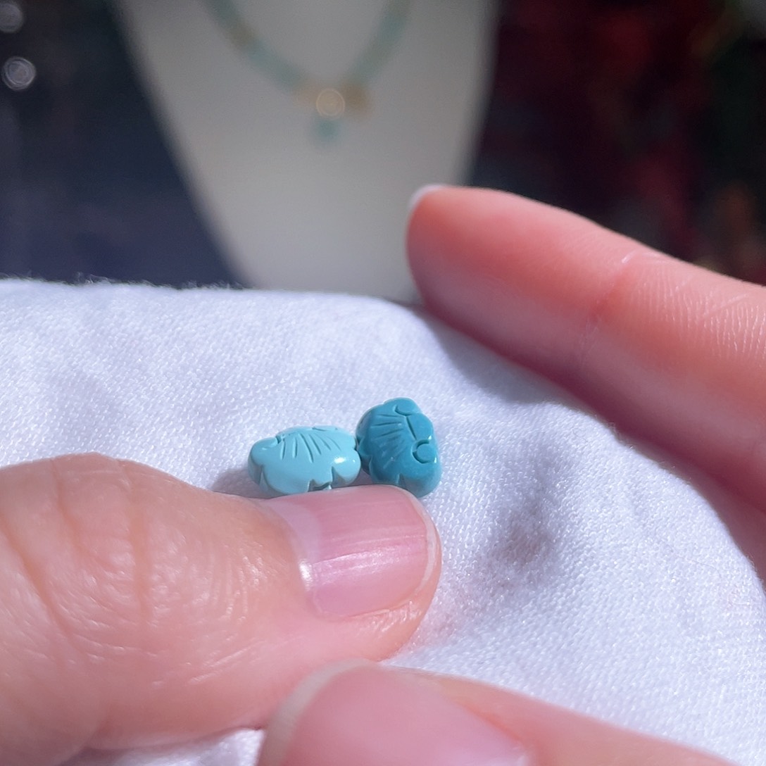 绿松石配饰未镶嵌