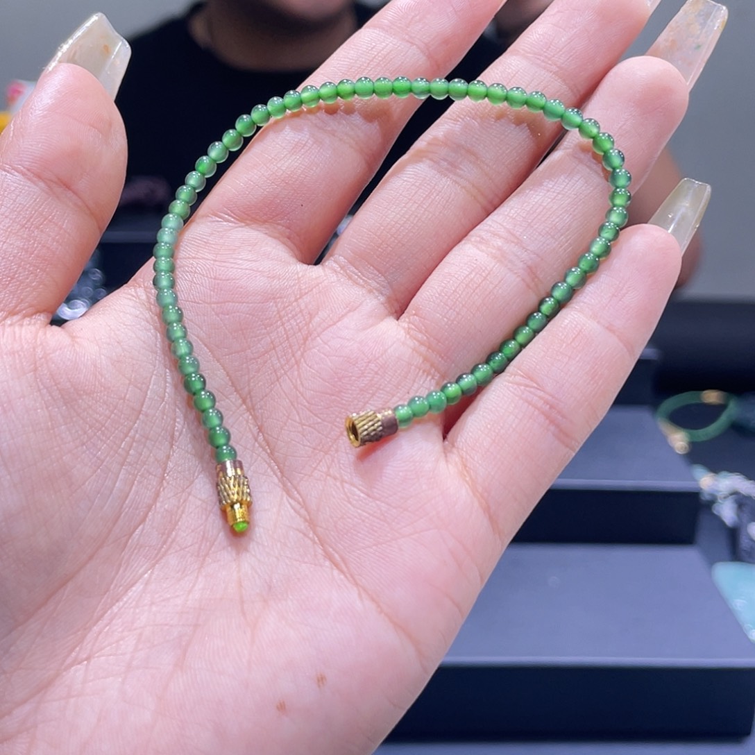 翡翠未镶嵌颈饰3mm手链