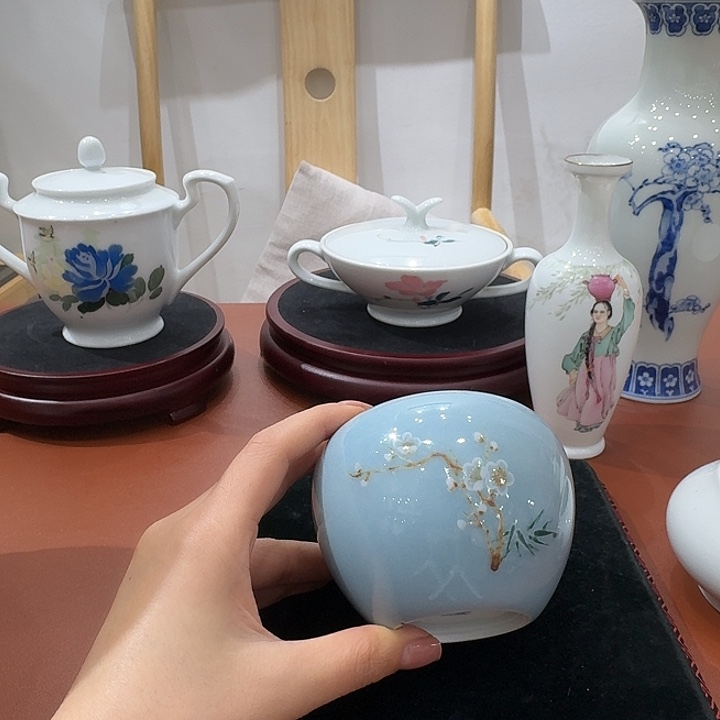 用***2陶摆件景德镇陶瓷。。。。