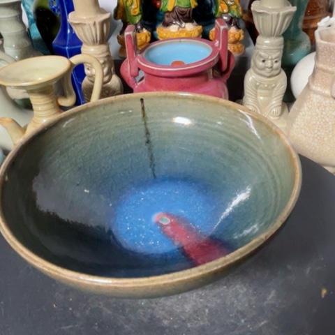 钧瓷碗器型美观大方