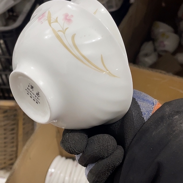 瓷片汉玉玉兰花米饭碗一对 4.5英寸 微瑕疵