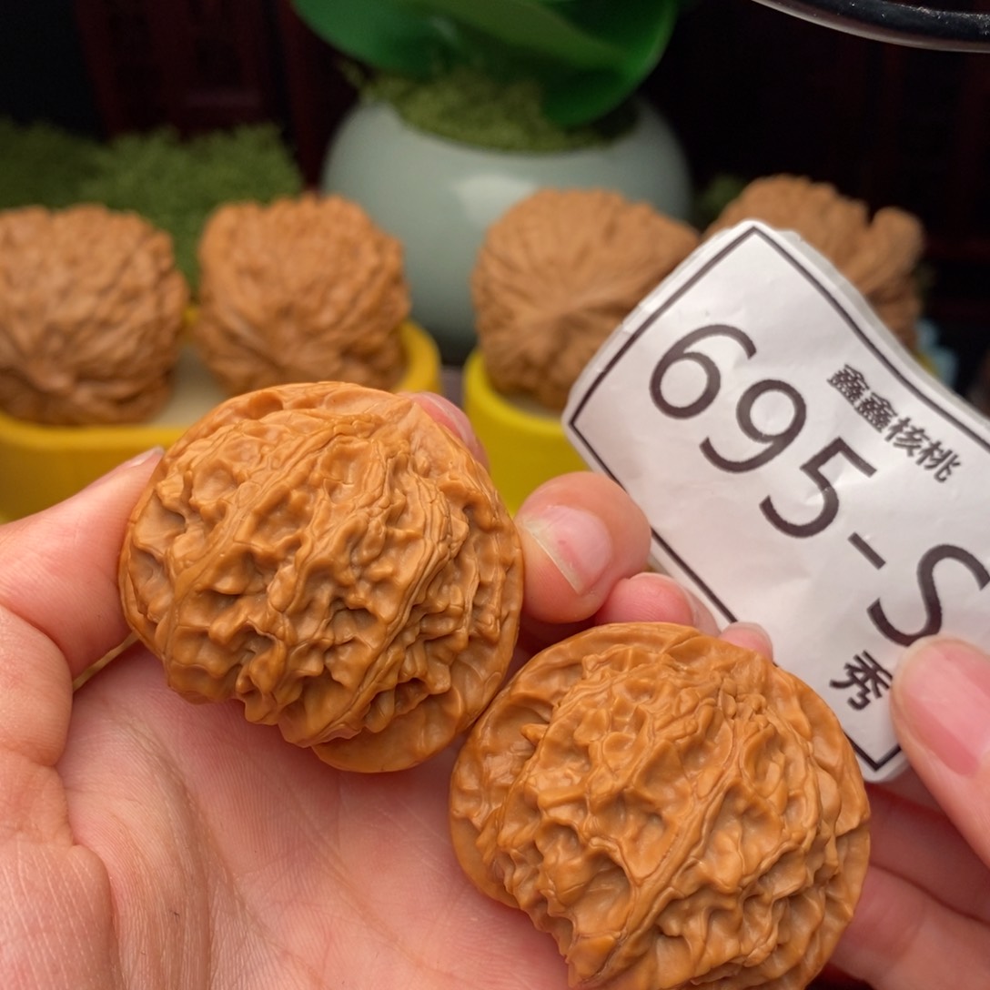 文玩核桃把件苹果园42