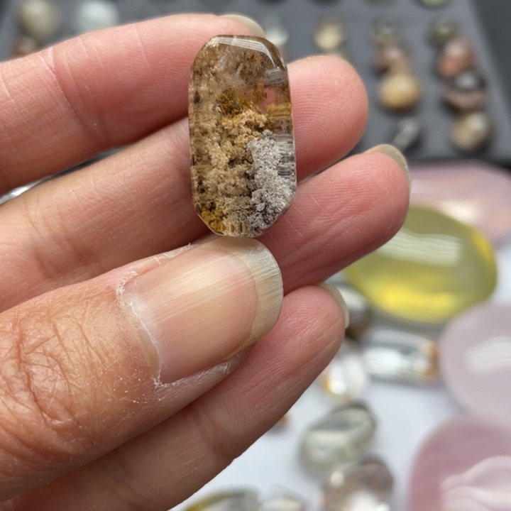 纯天然幽灵碧玺（处理）