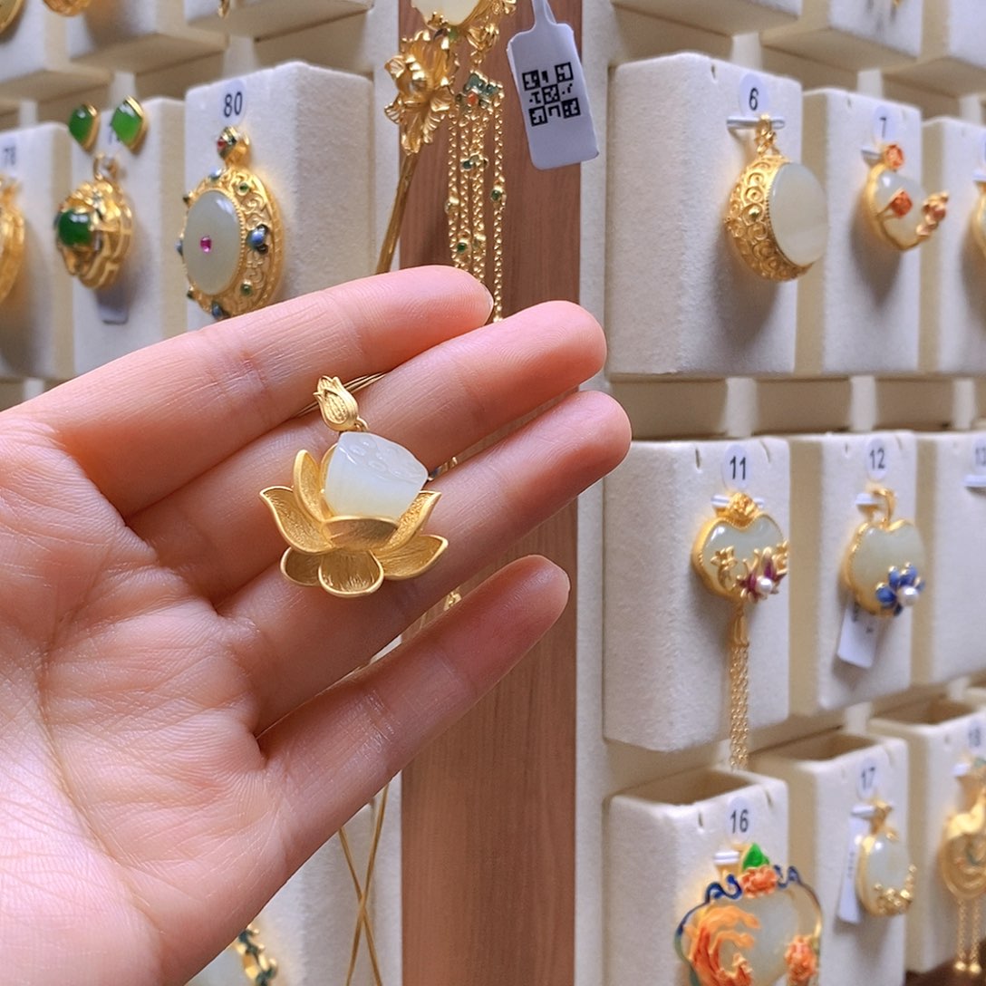 和田玉银S925镶嵌颈饰