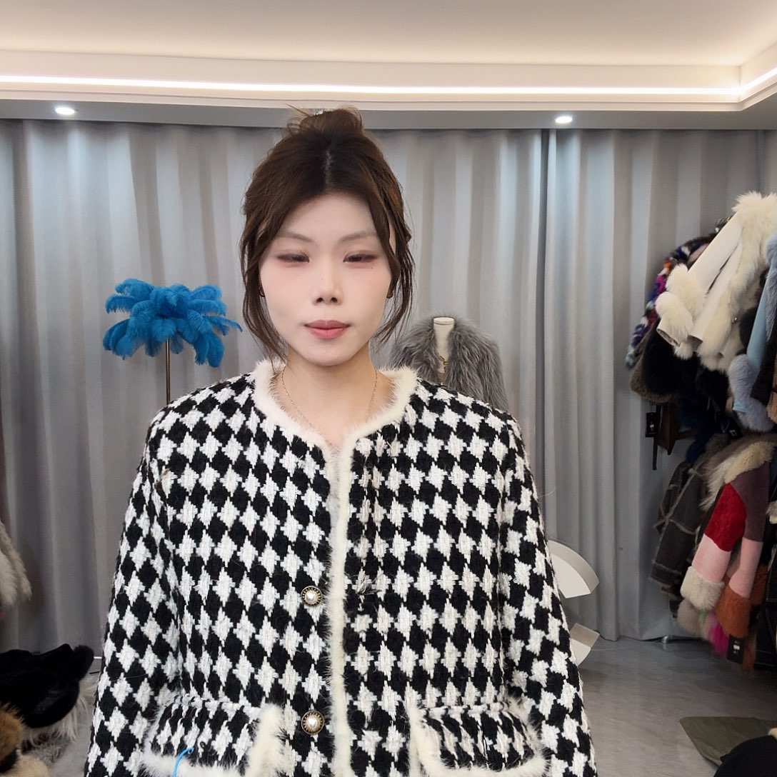 皮草外套不退不换