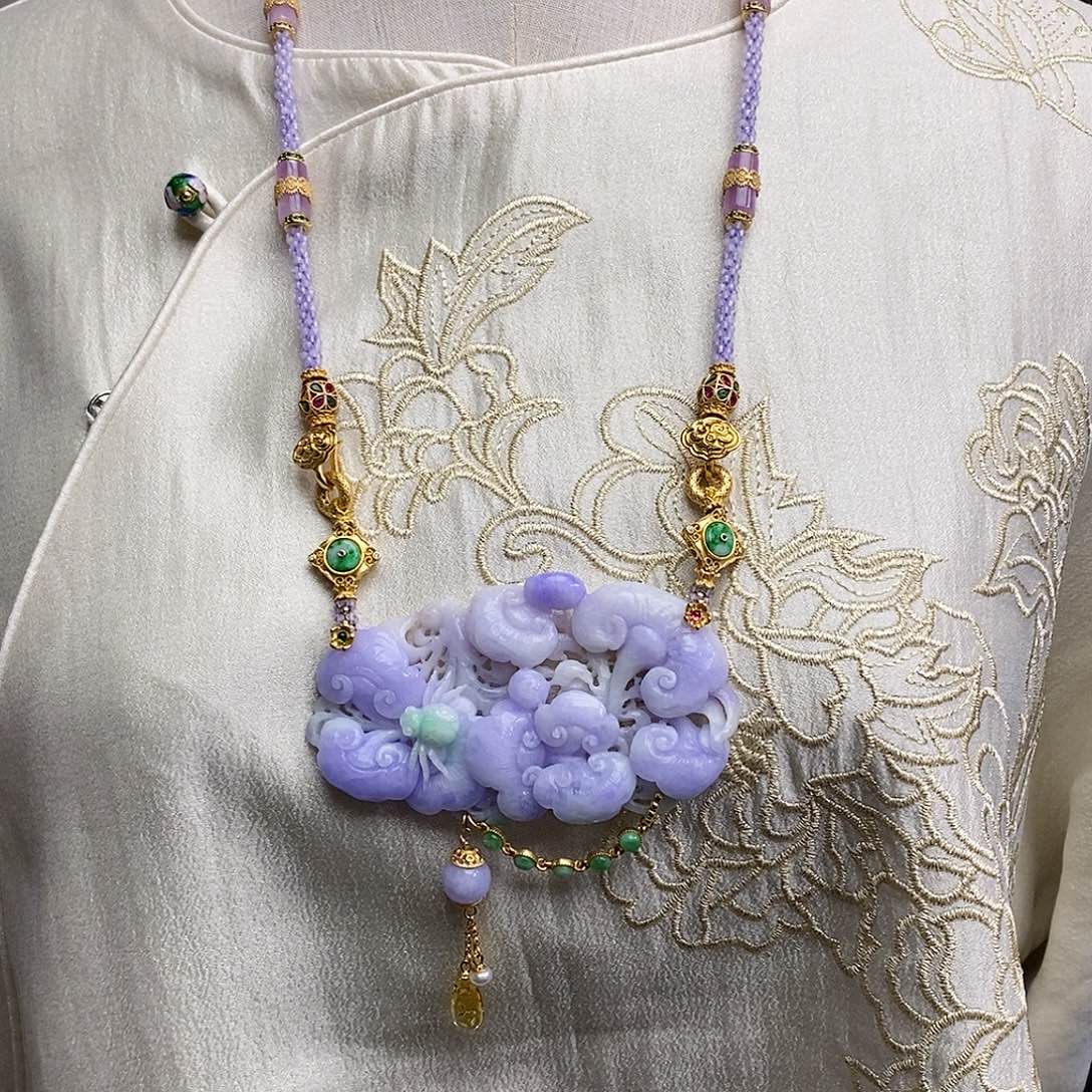 翡翠颈饰未镶嵌天然