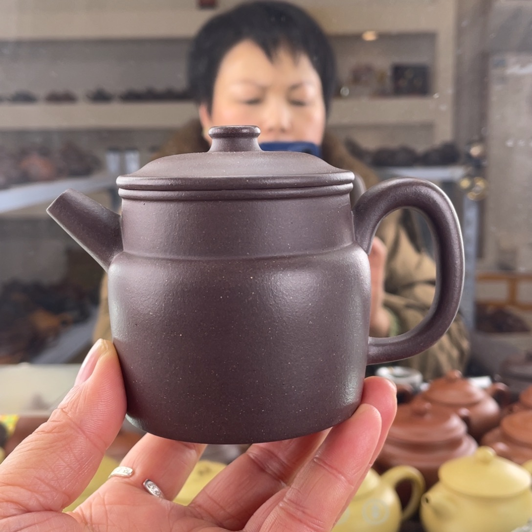 茶壶紫砂大水潭底槽清手磨料雕堡汉瓦180cc