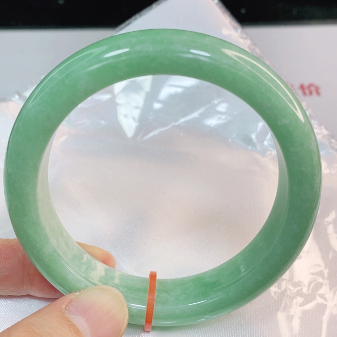 翡翠手镯未镶嵌欣*58圈口正圈