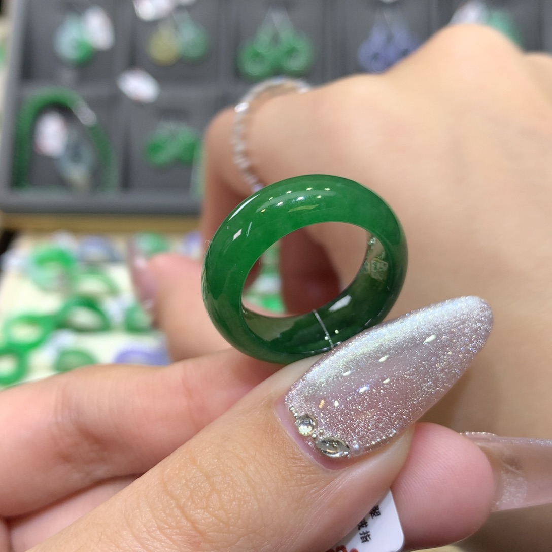 翡翠戒指未镶嵌13-14啤酒瓶