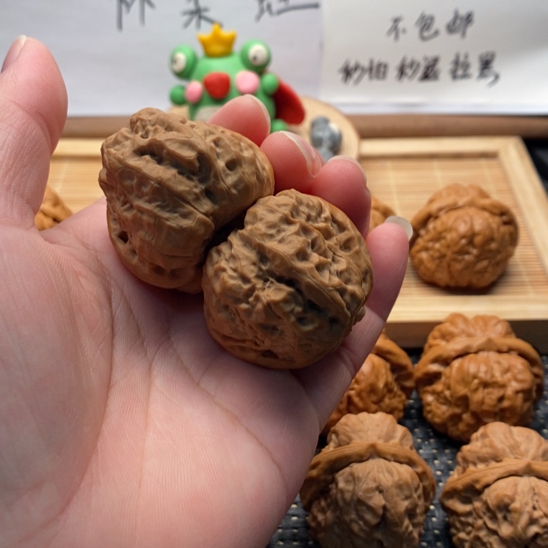 文玩核桃把件三角边39