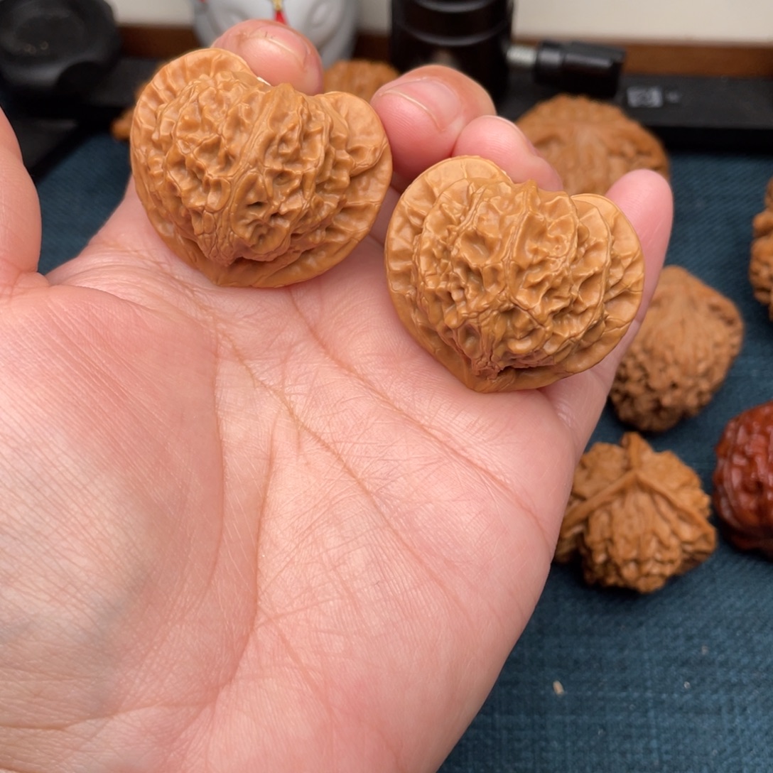 把件文玩核桃全品桃心宫灯39.5