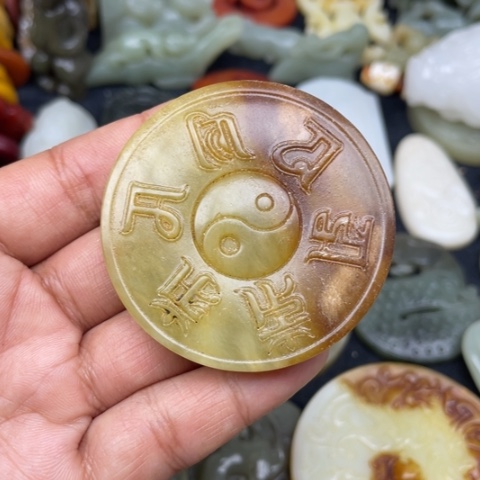 蛇纹石玉颈饰未镶嵌64