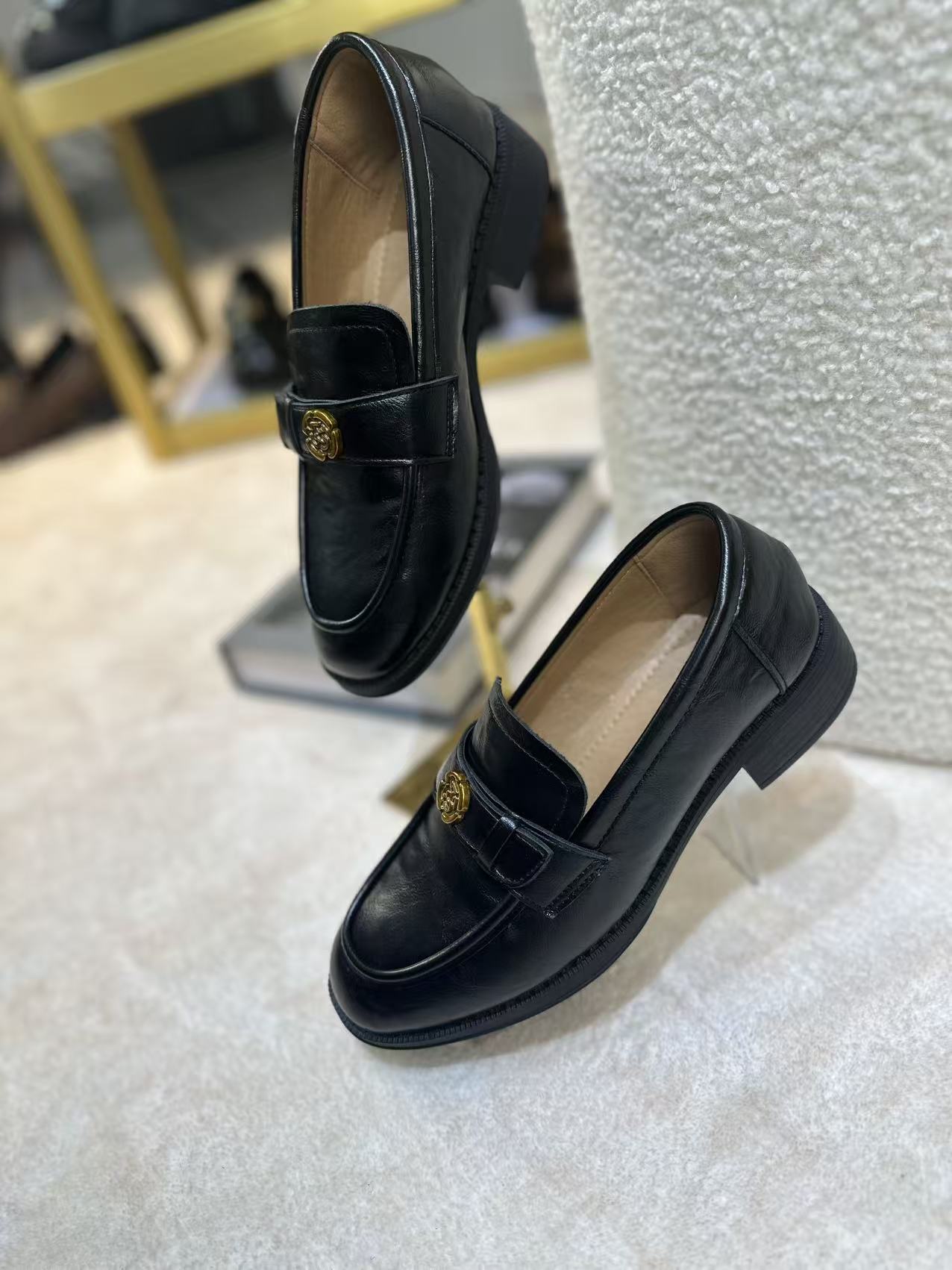 2025秋季新款一脚蹬方头透气英伦英伦风乐福鞋厚底圆头休闲女鞋