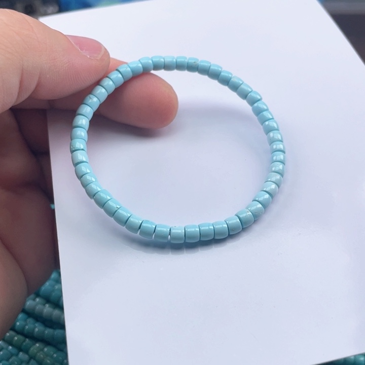 绿松石颈饰未镶嵌