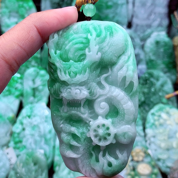 翡翠吊坠(不含链)未镶嵌