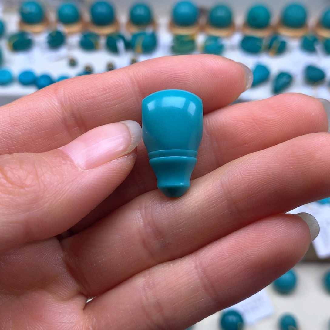 绿松石配饰未镶嵌就****啊