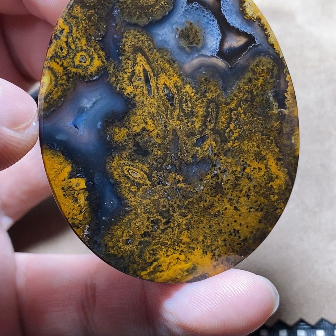 玛瑙/玉髓颈饰未镶嵌维*