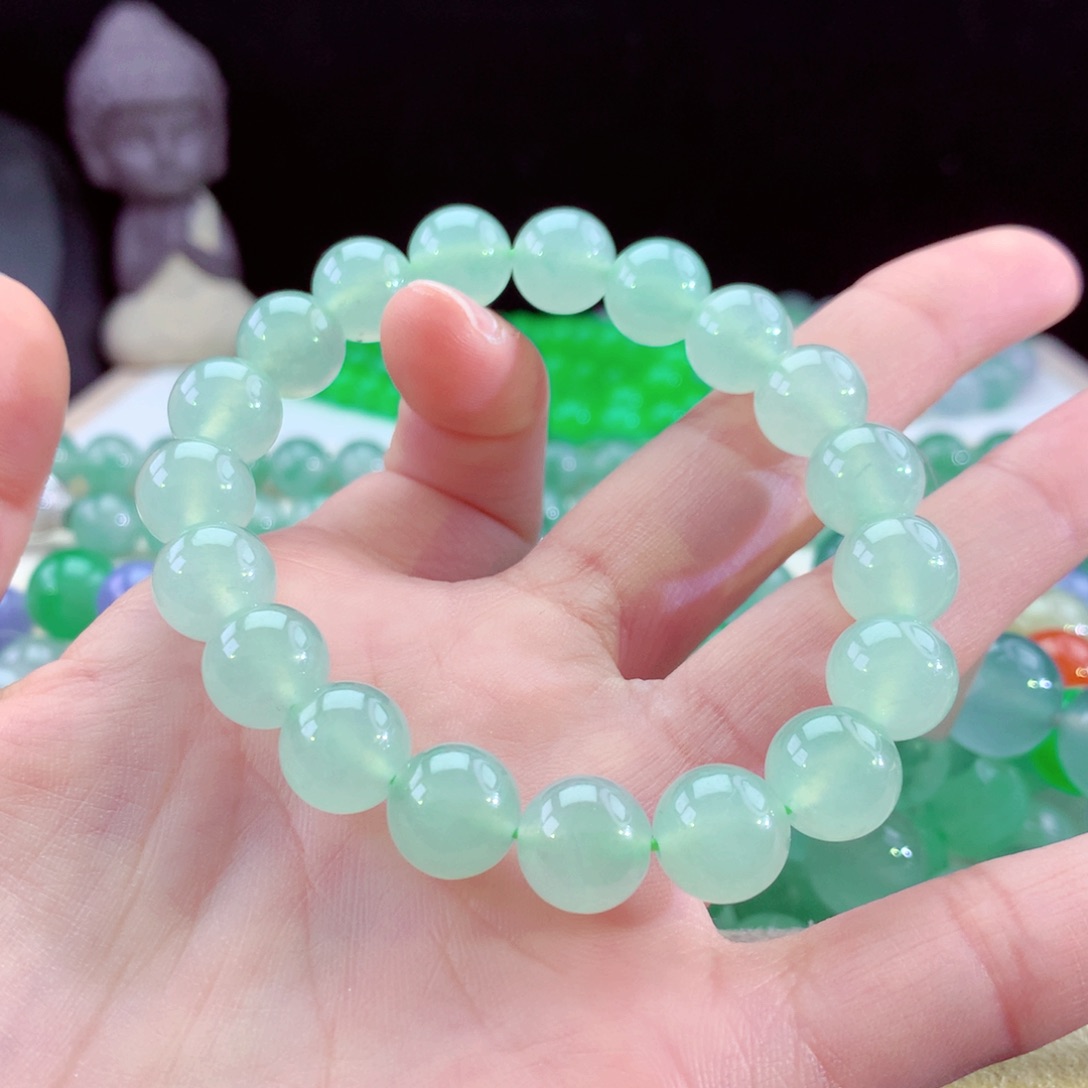 翡翠手链未镶嵌卡10
